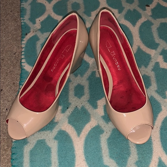 Shoes/ heels - Picture 1 of 6